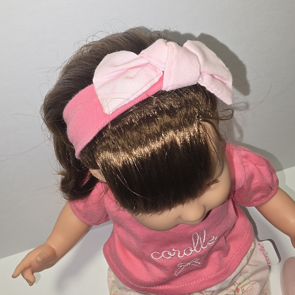 14" Corelle Pink Baby Doll with Brown Eye/Hair & Brush - Picture 3 of 16